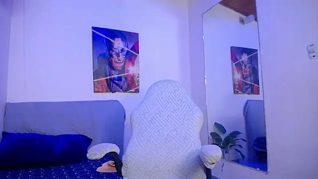 alloy_tiny Adlı Modelin Canlı XXX Sohbeti