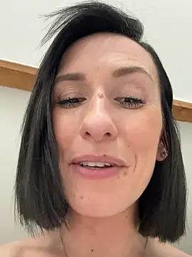 lola_tentatiion Webcam Show