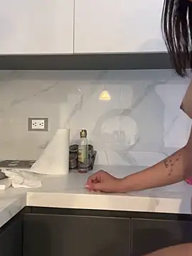 Chat +18 de Jullya_x ao vivo