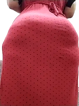 Mama_Queeen: διαδικτυακό σόου στην κάμερα