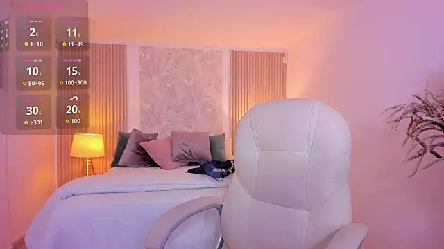 Sarah_Stone_ Chat XXX live