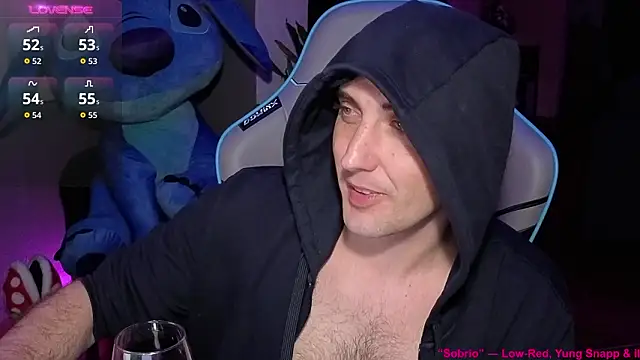 Gil_gamesh90: διαδικτυακό σόου στην κάμερα