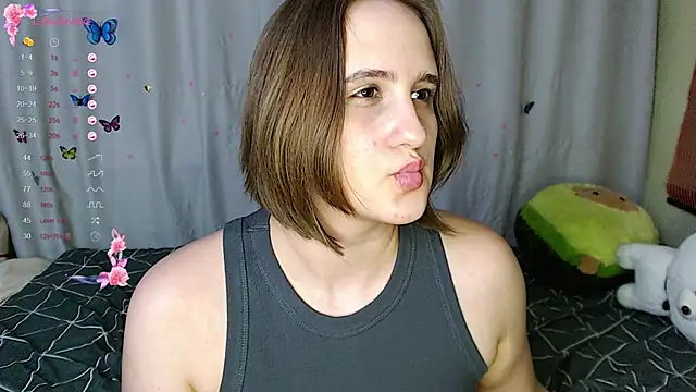 Phantommira's Live XXX Chat