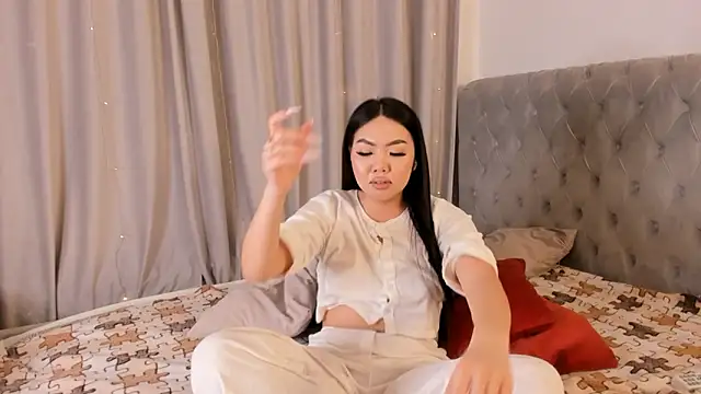 Živý XXX chat AraIkenberry