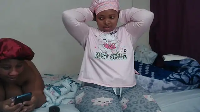 PIXIEBITCHXXX26 Chat XXX in diretta