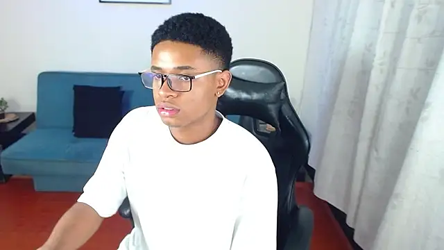 liiam3 即時 XXX 聊天