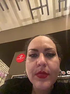 XXX chat uživo modela Bambol_yna