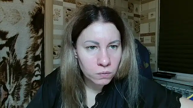 Онлайн чат XXX TherestlessKitty