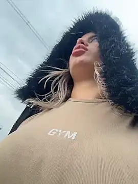 Pokazy przed kamerką – YouCandiSumisa