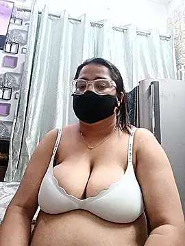 Chat +18 de GangbangCouple ao vivo
