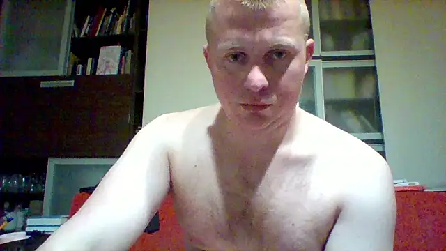 Show modela Matttthees na web-kameri