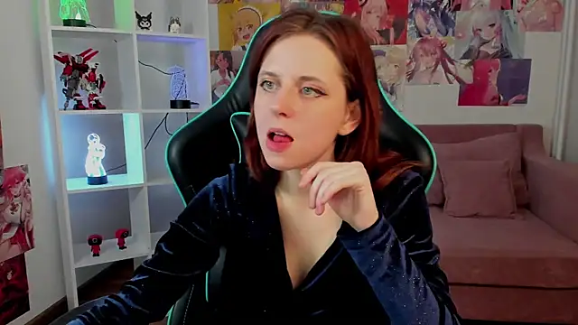 XXX chat uživo modela FreyaVey