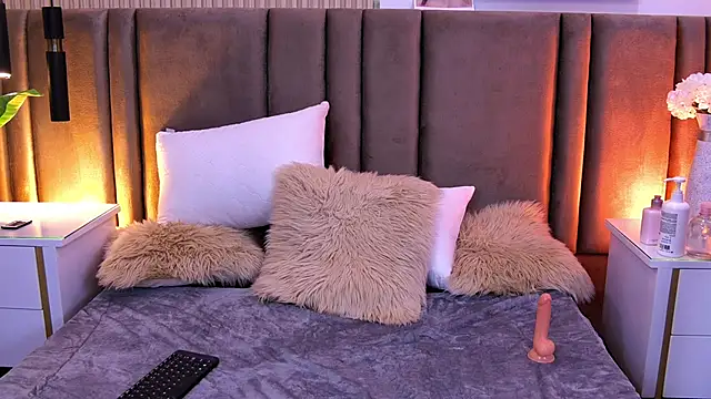 SaraLugo's Live XXX Chat