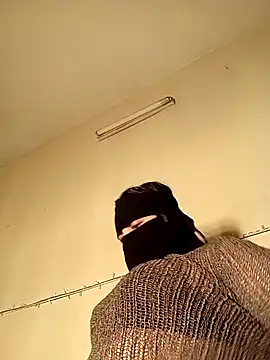 LONA-_- élő XXX-chatje