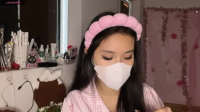 Tieu-May: απευθείας συνομιλία ΧΧΧ