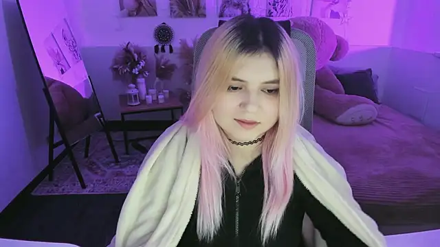 DiaAngell Adlı Modelin Canlı XXX Sohbeti