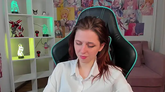 Chat +18 de FreyaVey ao vivo