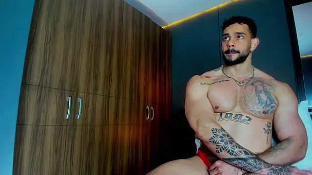 Pokazy przed kamerką – massimo_visconti