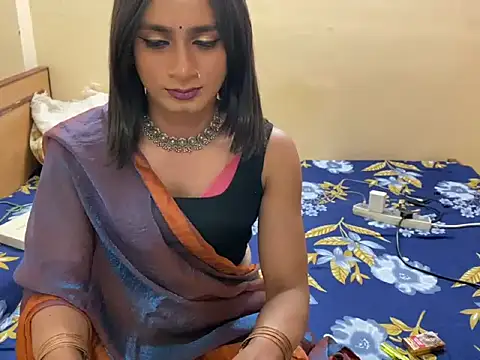 LuvLayla webcam show