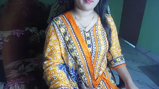 BengaliQueenStar Chat XXX in diretta