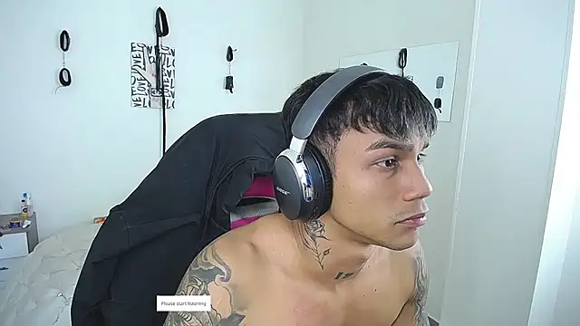 Онлайн чат XXX Leonard_Price