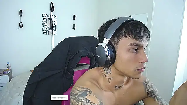 Leonard_Price Live XXX Chat