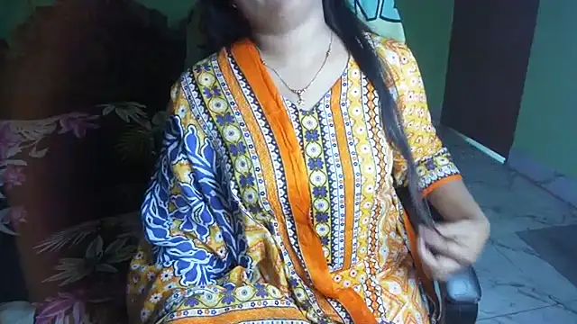 Czat XXX na żywo – BengaliQueenStar