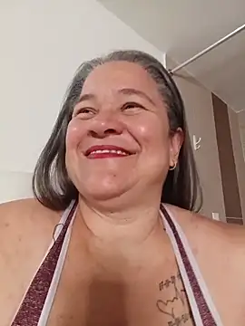 MilF-eterna_69 élő XXX-chatje