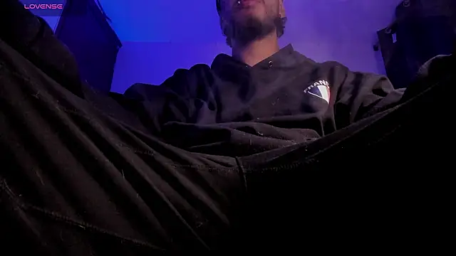 s_sven03 Show Webcam