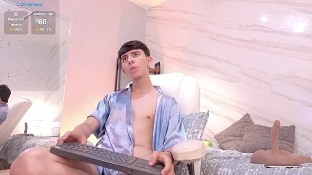 mathias_saenz Adlı Modelin Web Kamerası Şovu