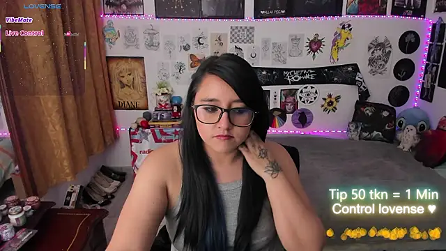 XXX chat uživo modela Cherry_blush_