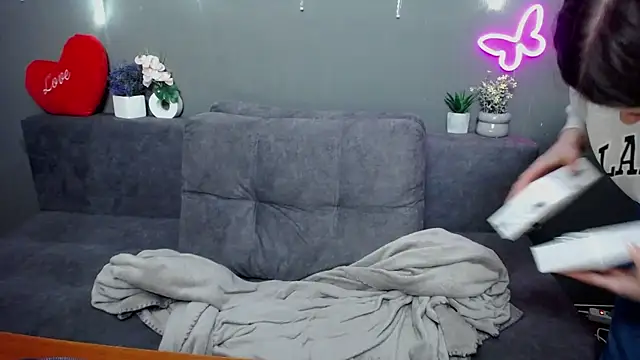 XXX chat uživo modela MavkaCute