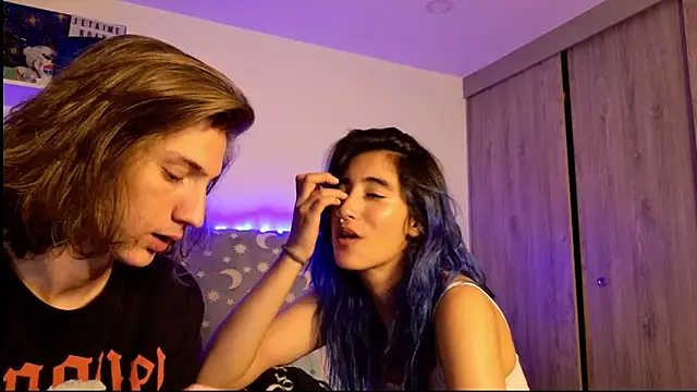 Živý XXX chat LunaisBack