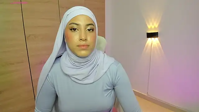 LAY_LA_ Adlı Modelin Canlı XXX Sohbeti