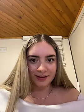 imlindapink élő XXX-chatje