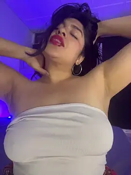 Chat XXX en directo de EmilyNoir1