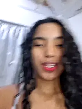 Cataleya_ja Adlı Modelin Canlı XXX Sohbeti