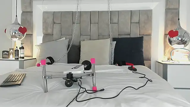 ElenaWatsonn Show in webcam