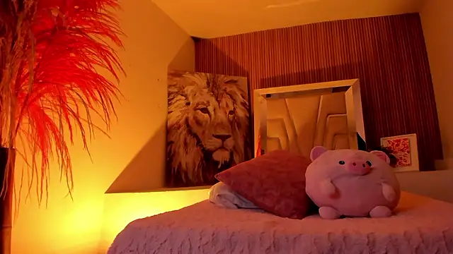 NicoleMonet1 Adlı Modelin Canlı XXX Sohbeti