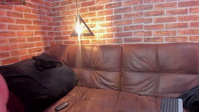 mariianaa__ Adlı Modelin Canlı XXX Sohbeti