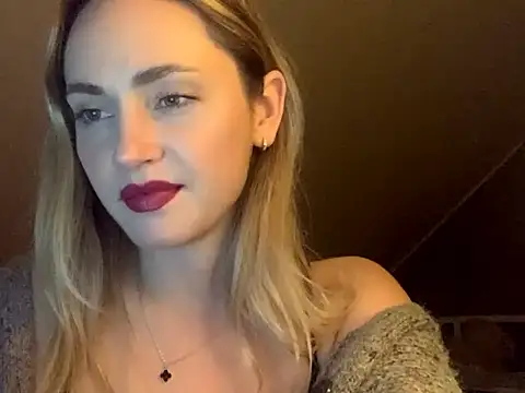 Show de ScarlettSensitive na webcam