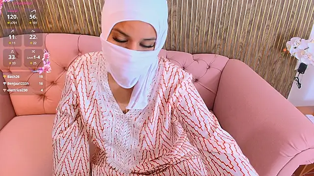 Chat XXX en directo de Aminaa_Kaarim