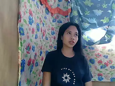 XXX chat uživo modela PinaySkinnyGirl