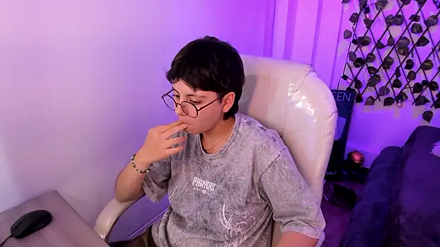 Nathaly_ds' Live XXX Chat