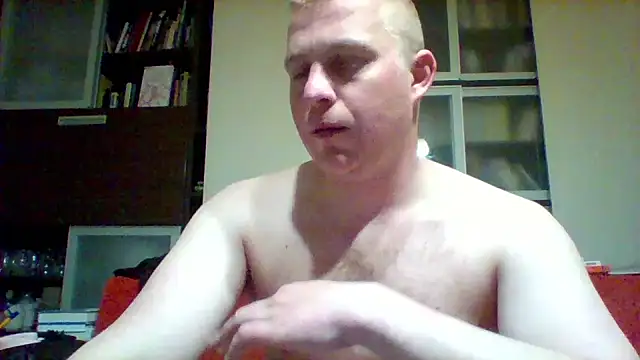 Show modela Matttthees na web-kameri