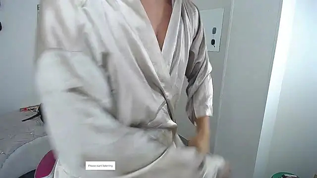 Leonard_Price Show in webcam