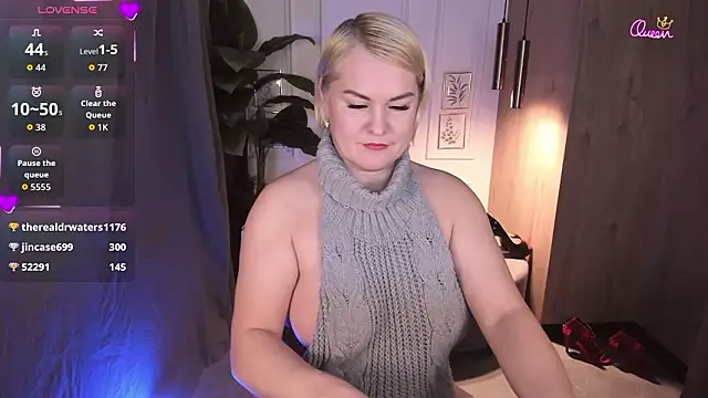 YolandaKiss Adlı Modelin Canlı XXX Sohbeti