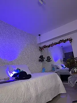 EMILIIA_RICHTER__ 即時 XXX 聊天