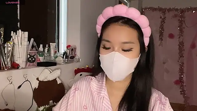 Tieu-May Show Webcam