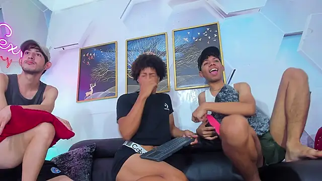 XXX chat uživo modela Spicy_guys